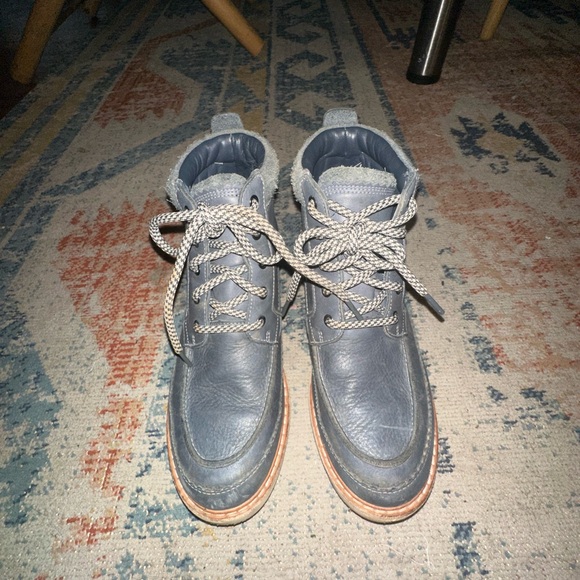 Gore-Tex Clarks Navy Leather Ankle Boots - Picture 2 of 5